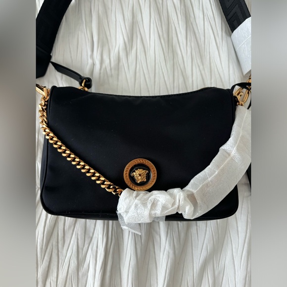 Versace Medusa Nylon Bag - Authentic with dust bag - Picture 2 of 8